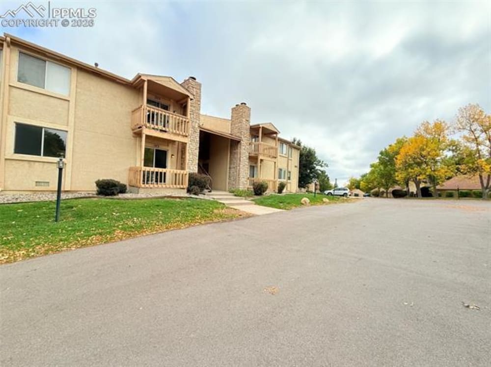 840 Tenderfoot Hill