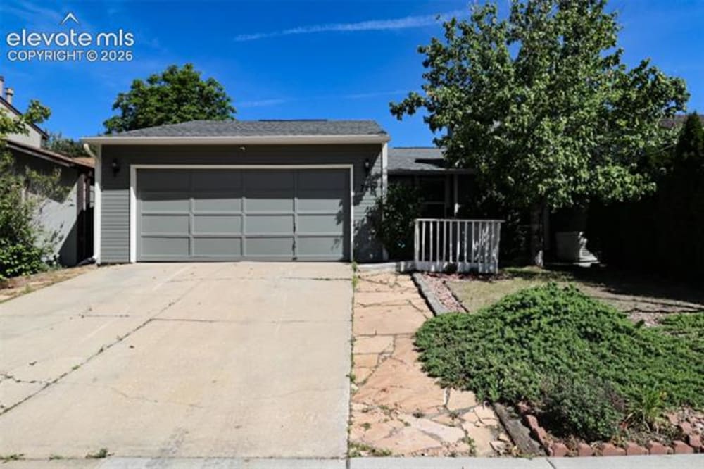 720 San Gabriel Place