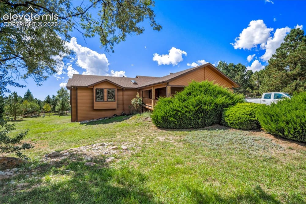 865 Lake Woodmoor Drive