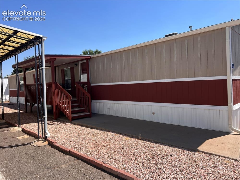 2221 Prairie Avenue