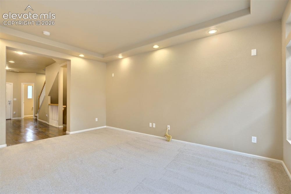 8284 Longleaf Lane