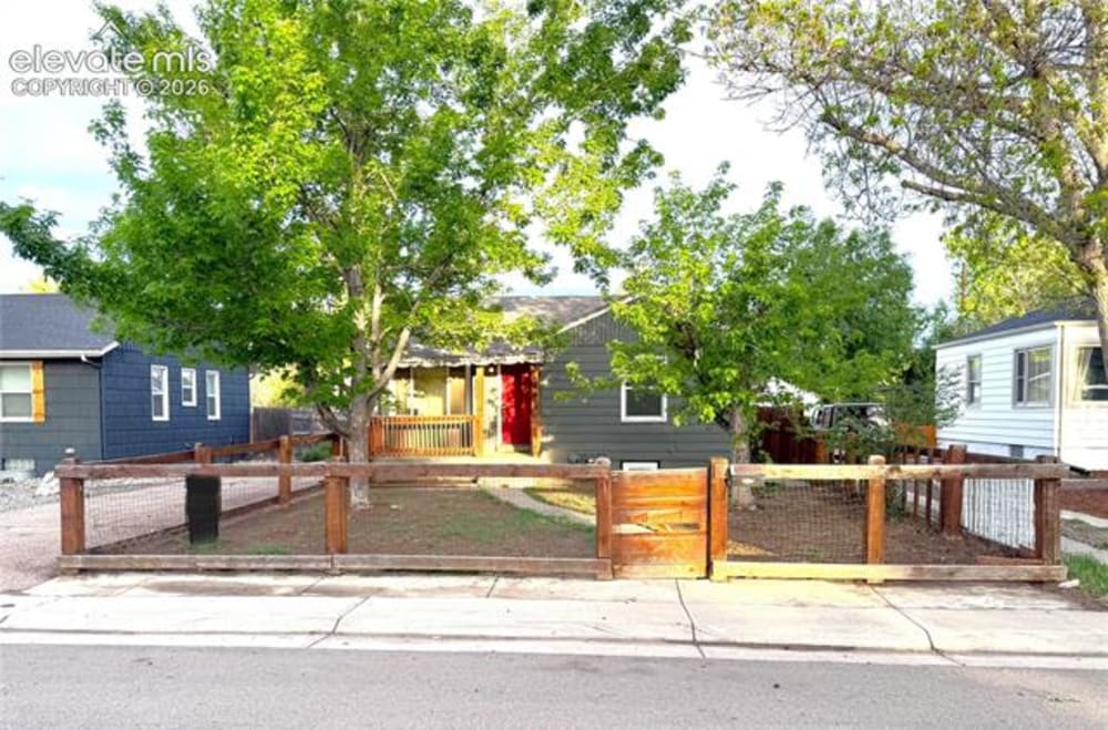 4651 Washington