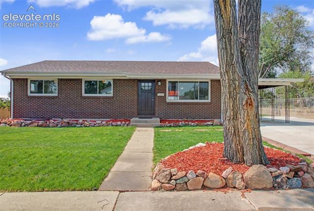 3811 Dixon