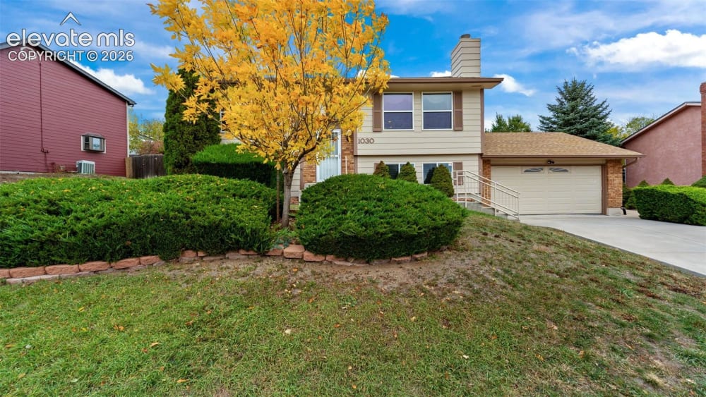 1030 Crosstrail Drive