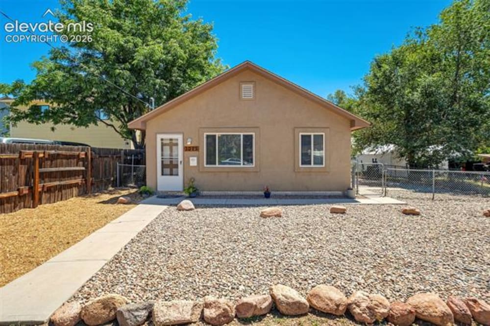 3025 Grandview