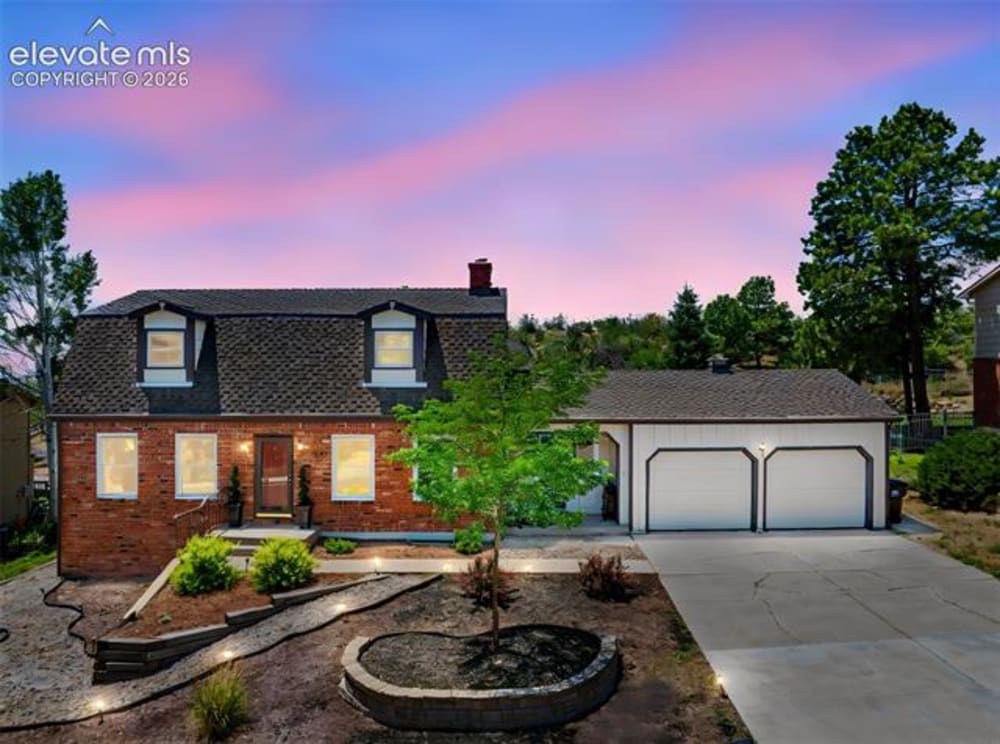 3645 Saddle Rock