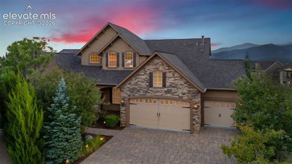1077 Crystal Basin