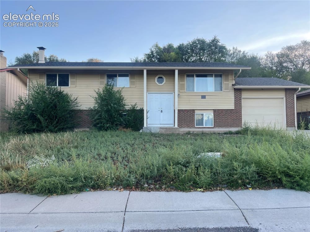 640 Squire Street