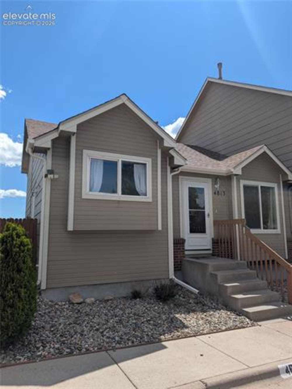 4813 Live Oak