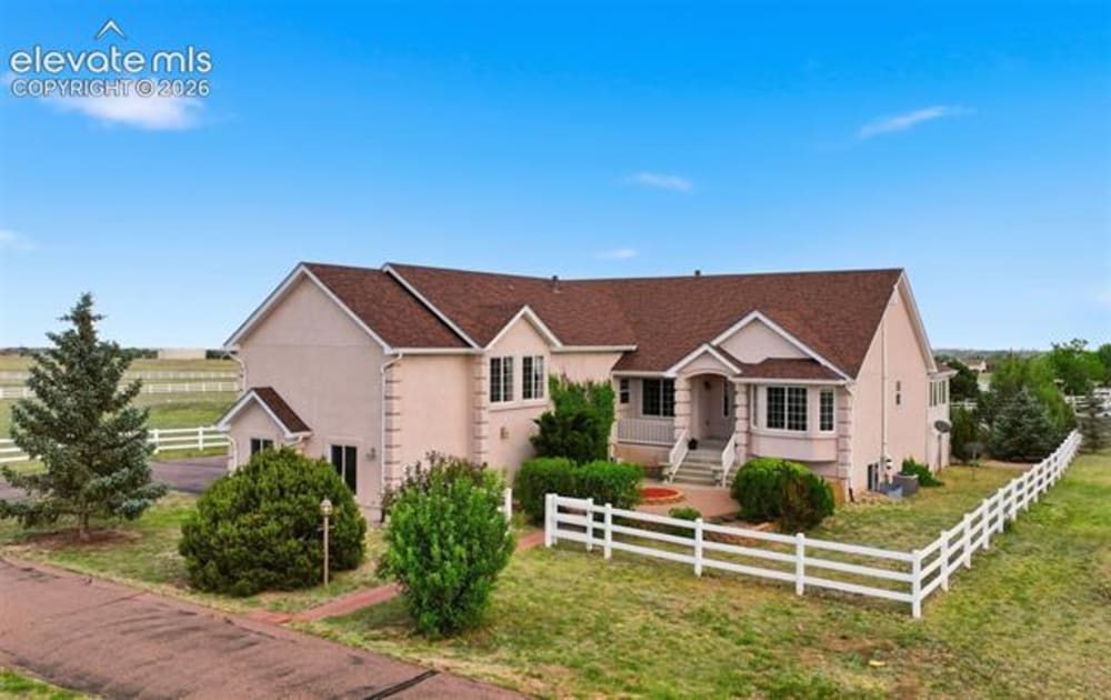 9395 Doe Creek