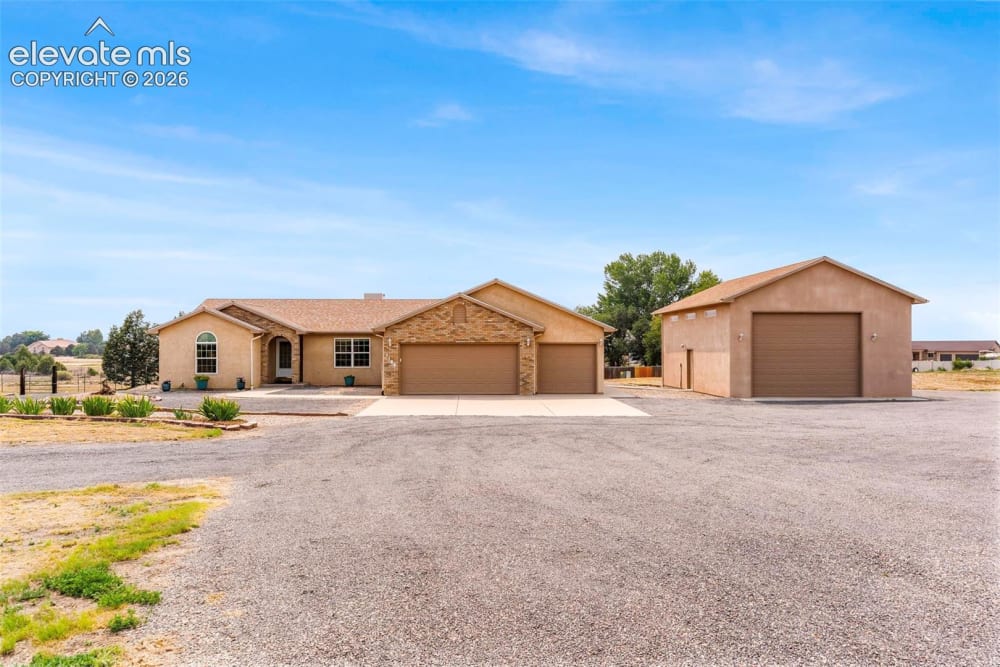 1165 Oakleaf Drive