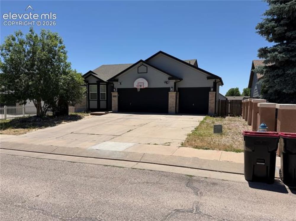 2921 Walton Creek