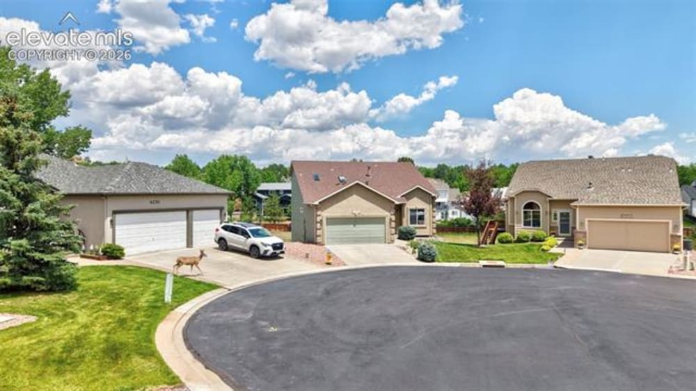 6240 Viewfield