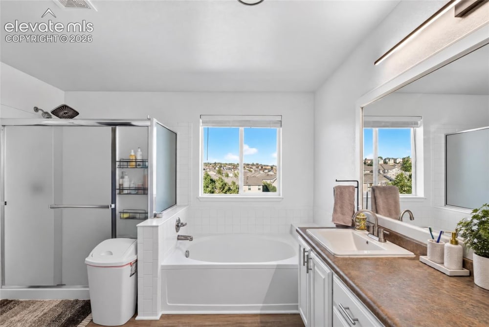 7490 Creekfront Drive