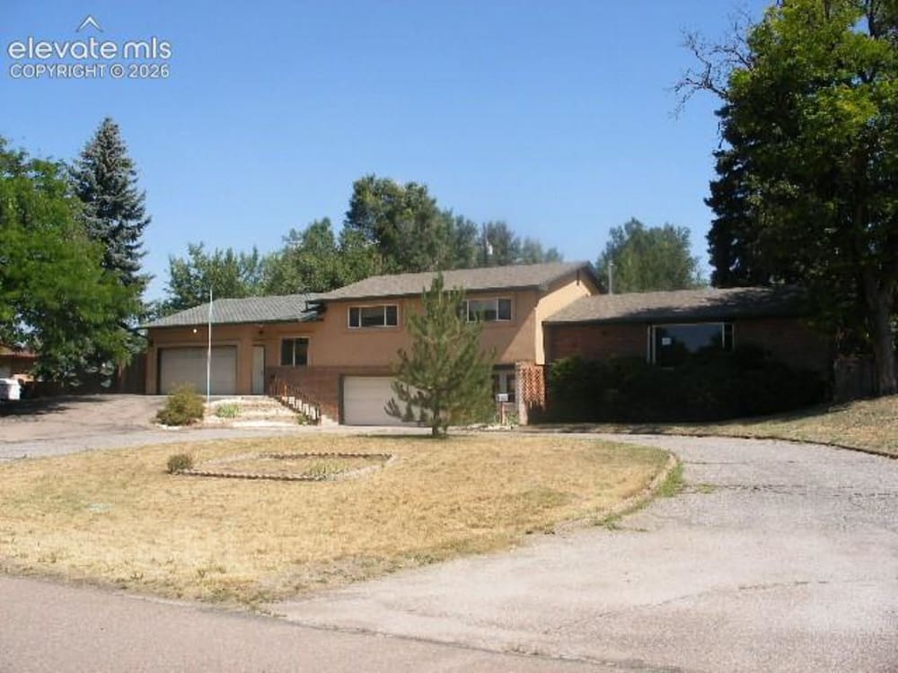 2822 Valley Hi