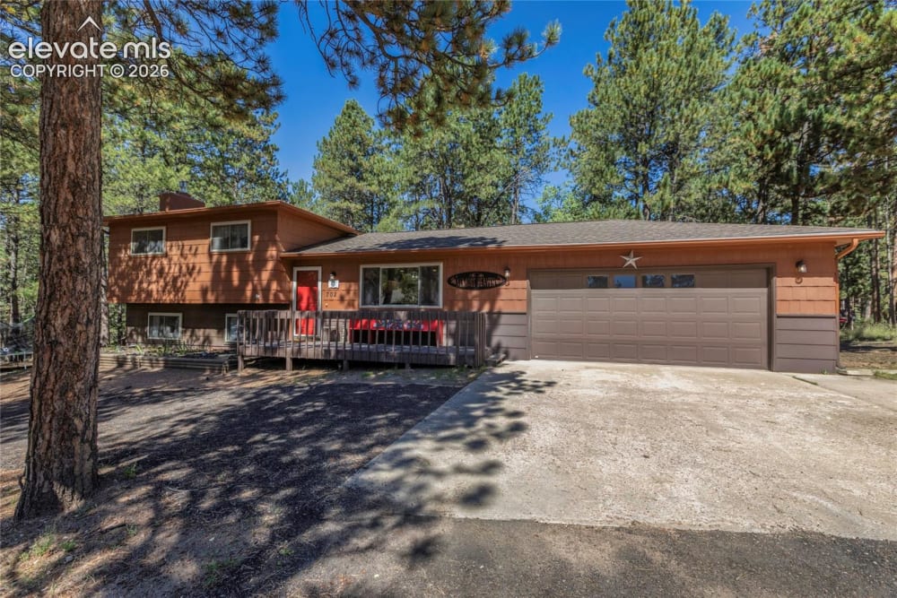 702 Sunnywood Loop