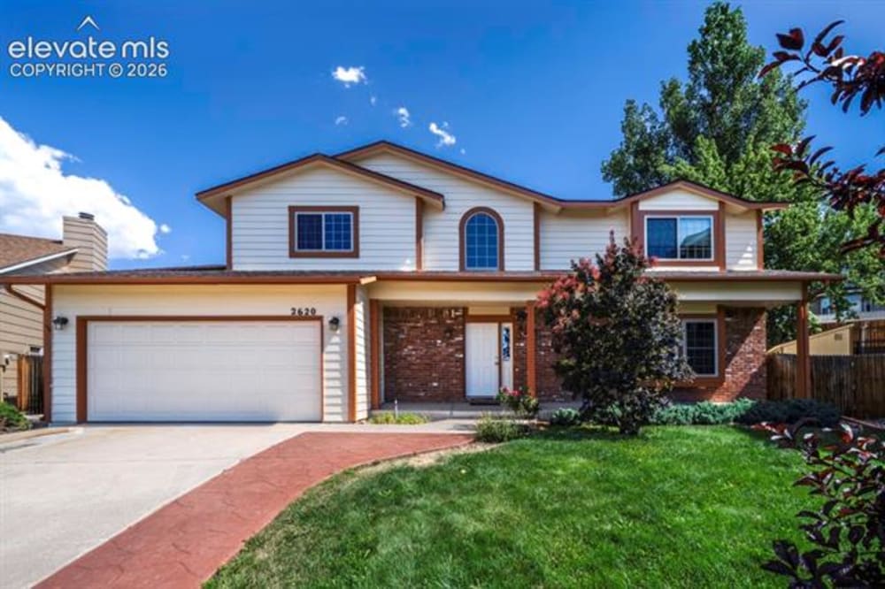 2620 Kenton Green