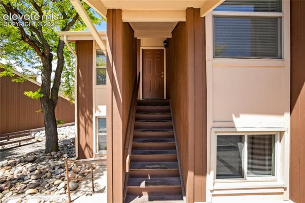 4413 Carefree Circle