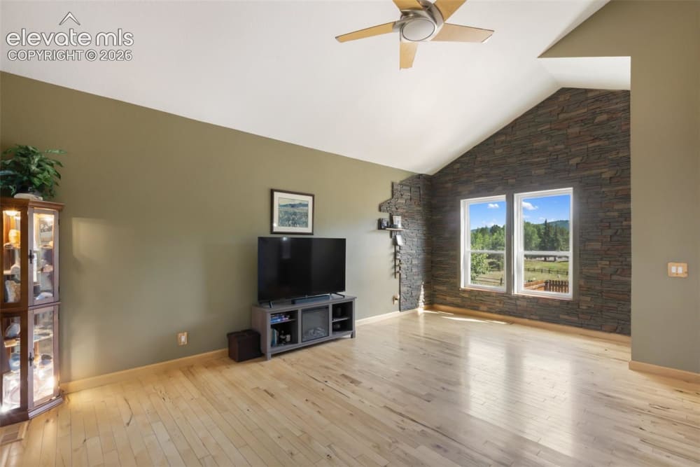 290 Taopi Circle