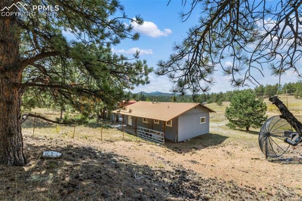 272 Spring Valley