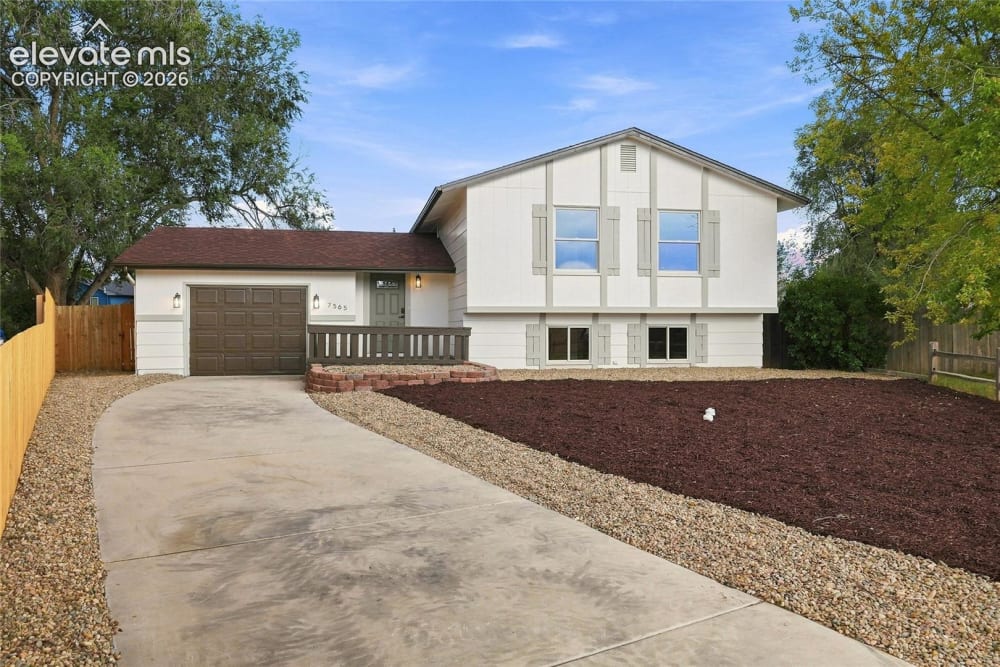 7565 Vineland Trail