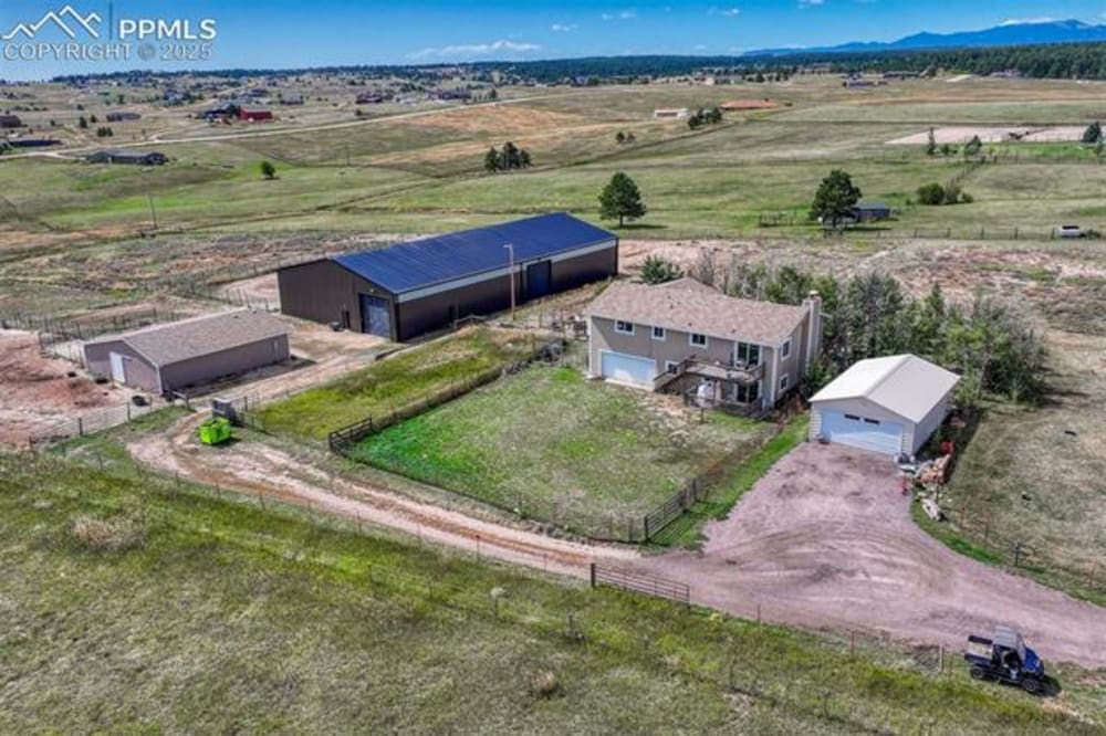 12895 Green Meadow