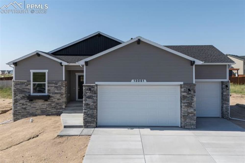 13051 Monument Vista