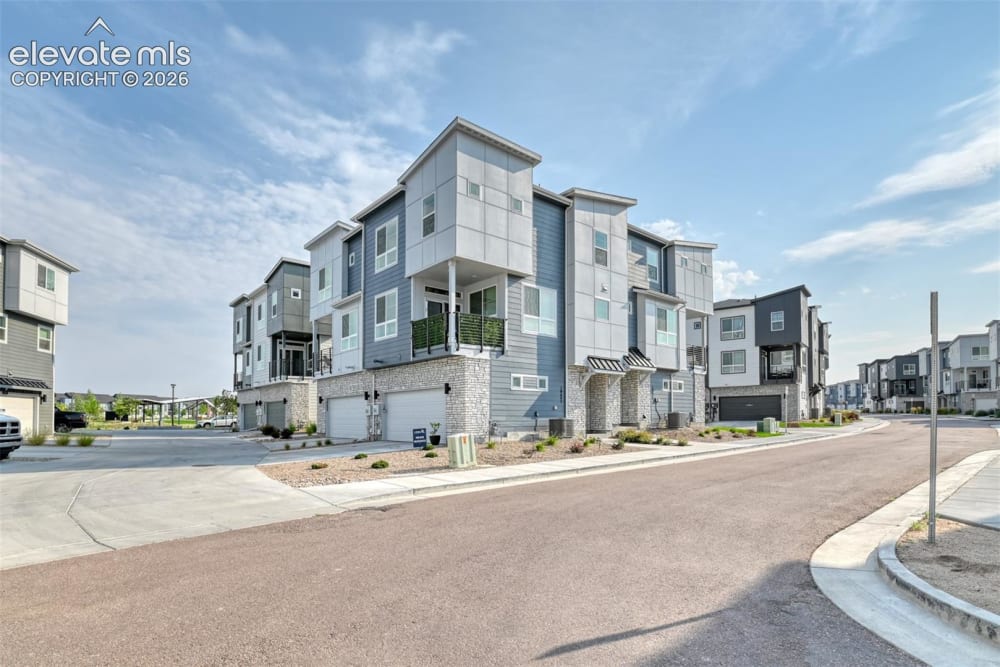10645 Helenite Point