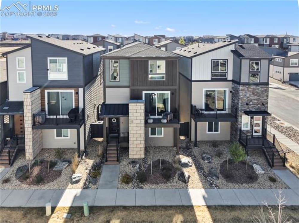 6844 Lily Mountain