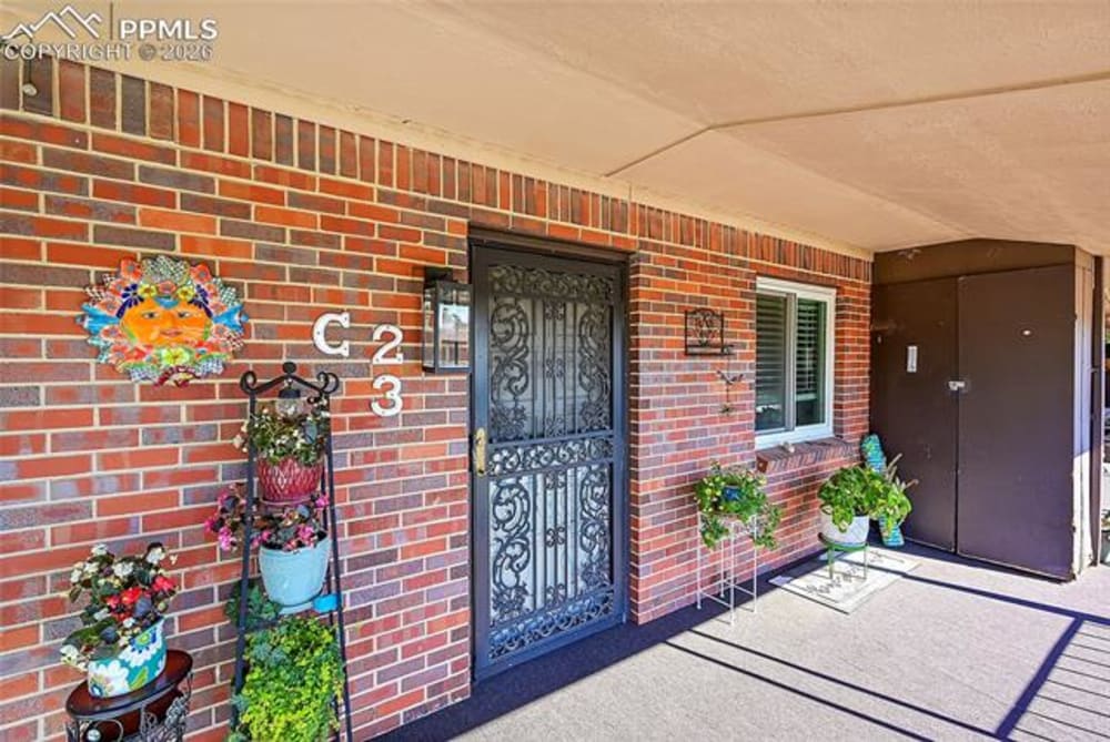 434 Valley Hi
