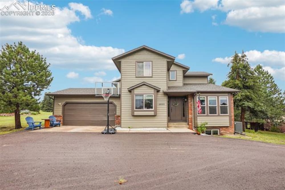 18555 Knollwood