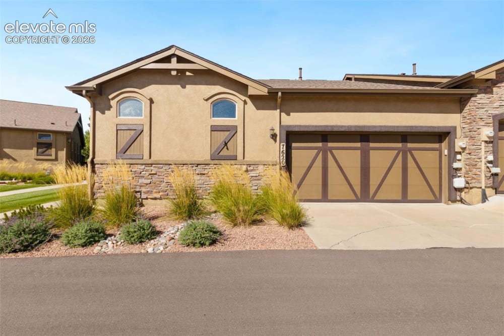 7620 Eagle Feather Point