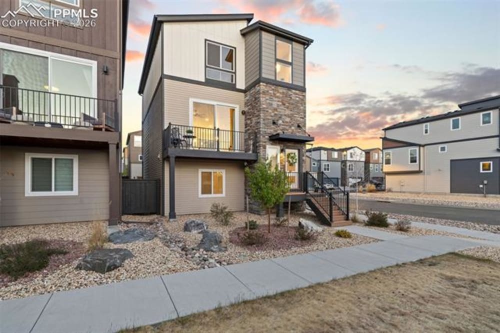 6830 Lily Mountain