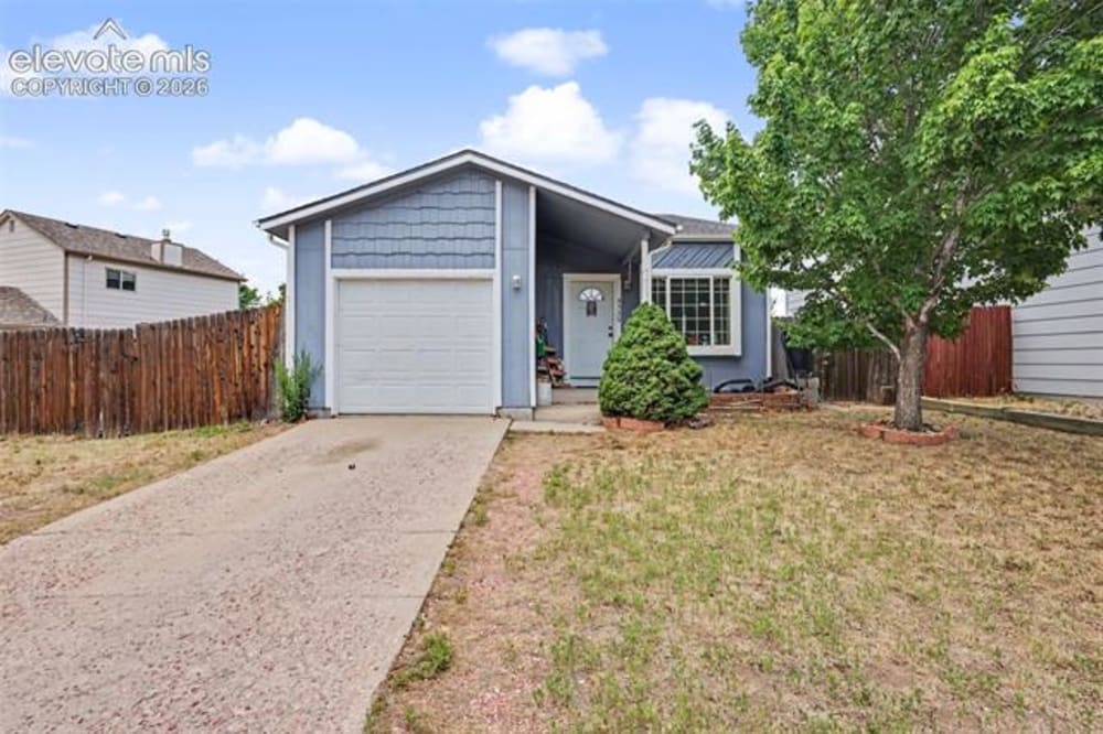 4520 Hollyridge