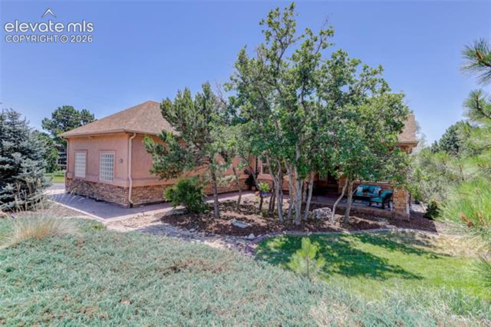 2095 Rockhurst