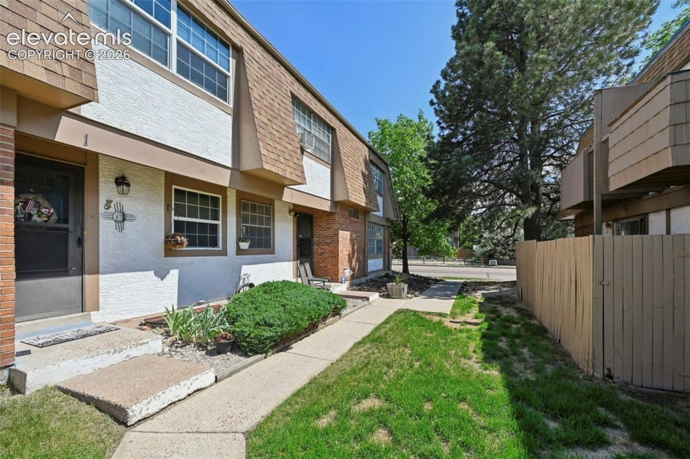 1131 Willow Bend Circle