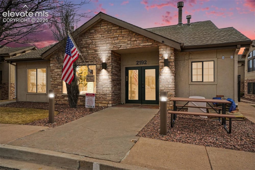 2112 Denton Grove