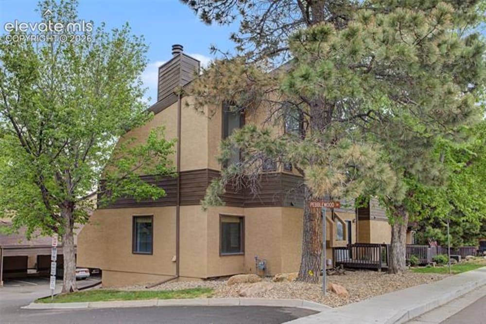 869 Pebblewood