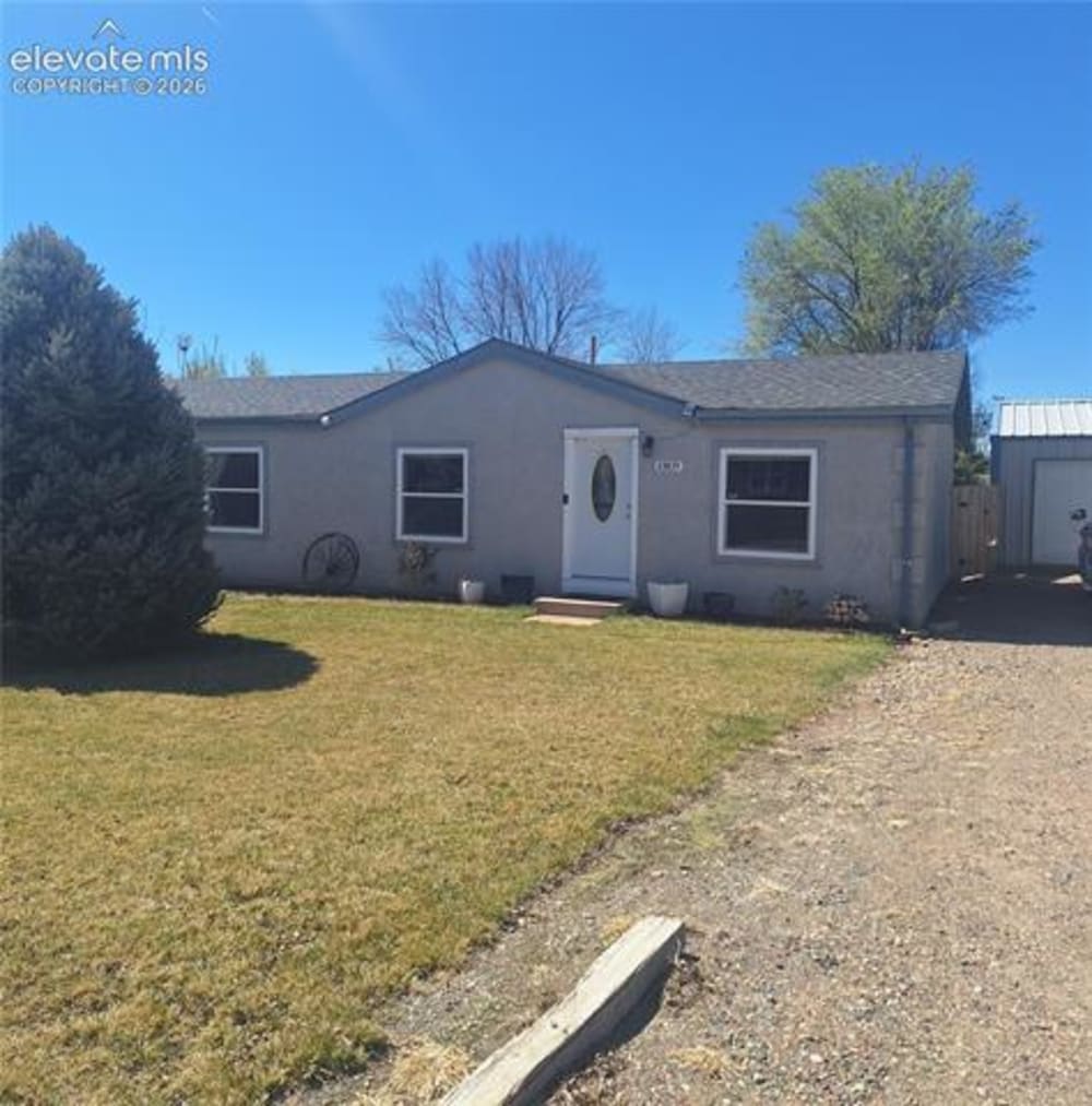 23835 La Salle
