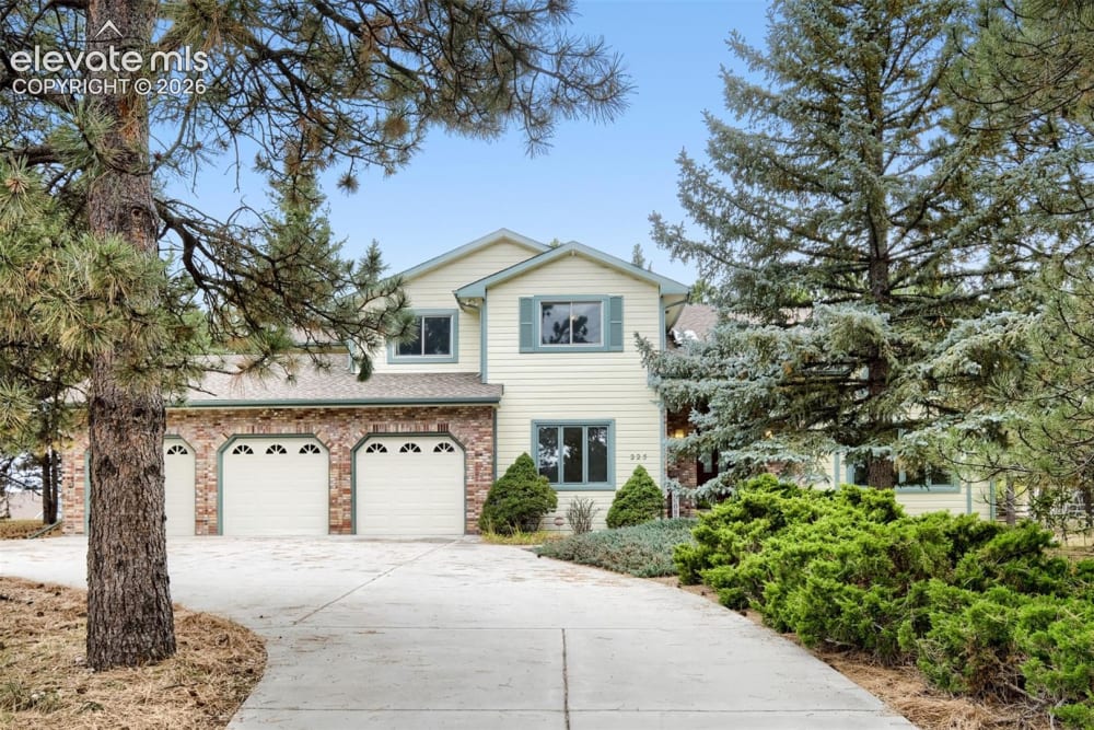 225 Sugarbush Drive