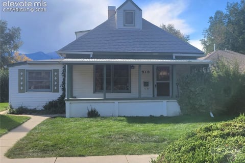 910 Cedar Street