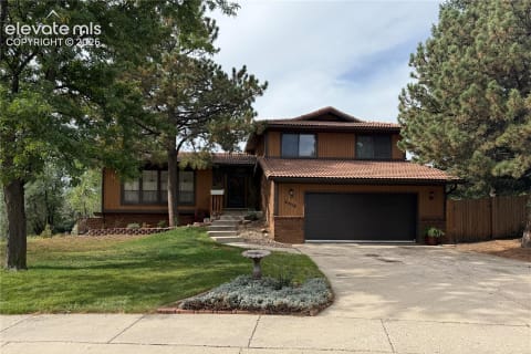6438 Hawkeye Circle