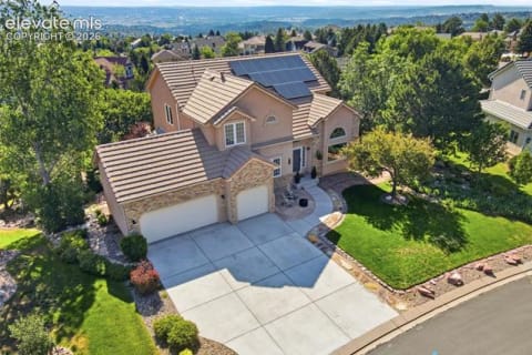 8415 Lauralwood Lane