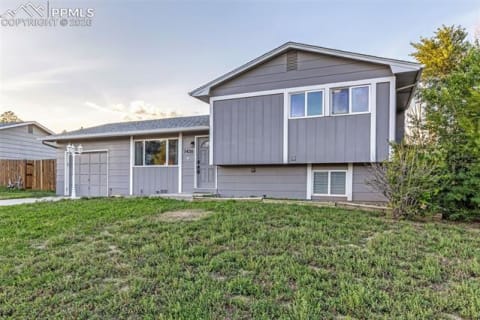7430 Vineland Trail
