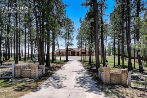 6905 Wildridge Road