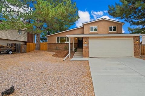 5625 Escapardo Way