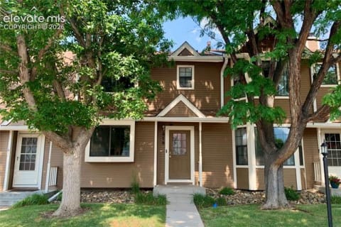 879 London Green Way