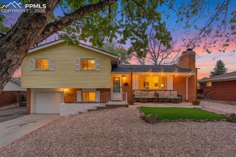 2327 Condor Street