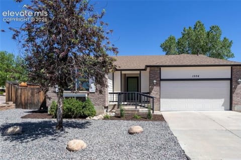 1504 Ancestra Drive