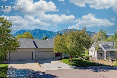 120 Cobblestone Drive